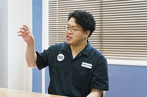 Ishikawa, who is in charge of cutting