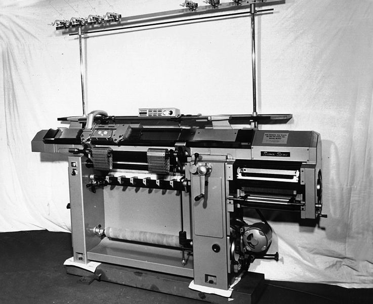 Automatic Small Computerized Flat Knitting Machine - China Sewing Machine,  Hat Knitting Machine